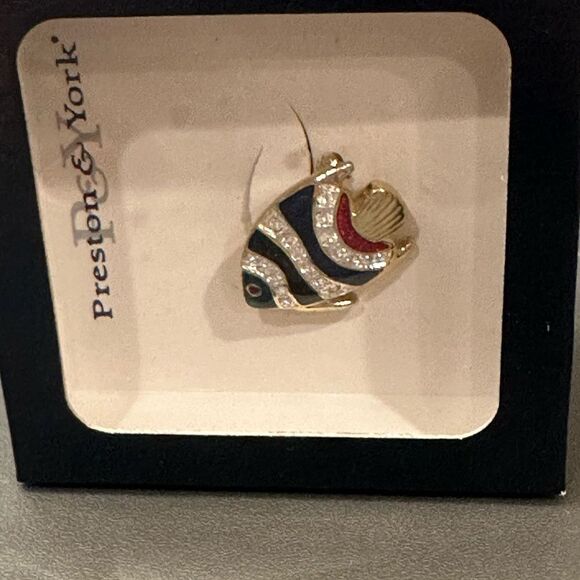 Preston & York Angel
Fish brooch pin Vintage new in box - Picture 5 of 11